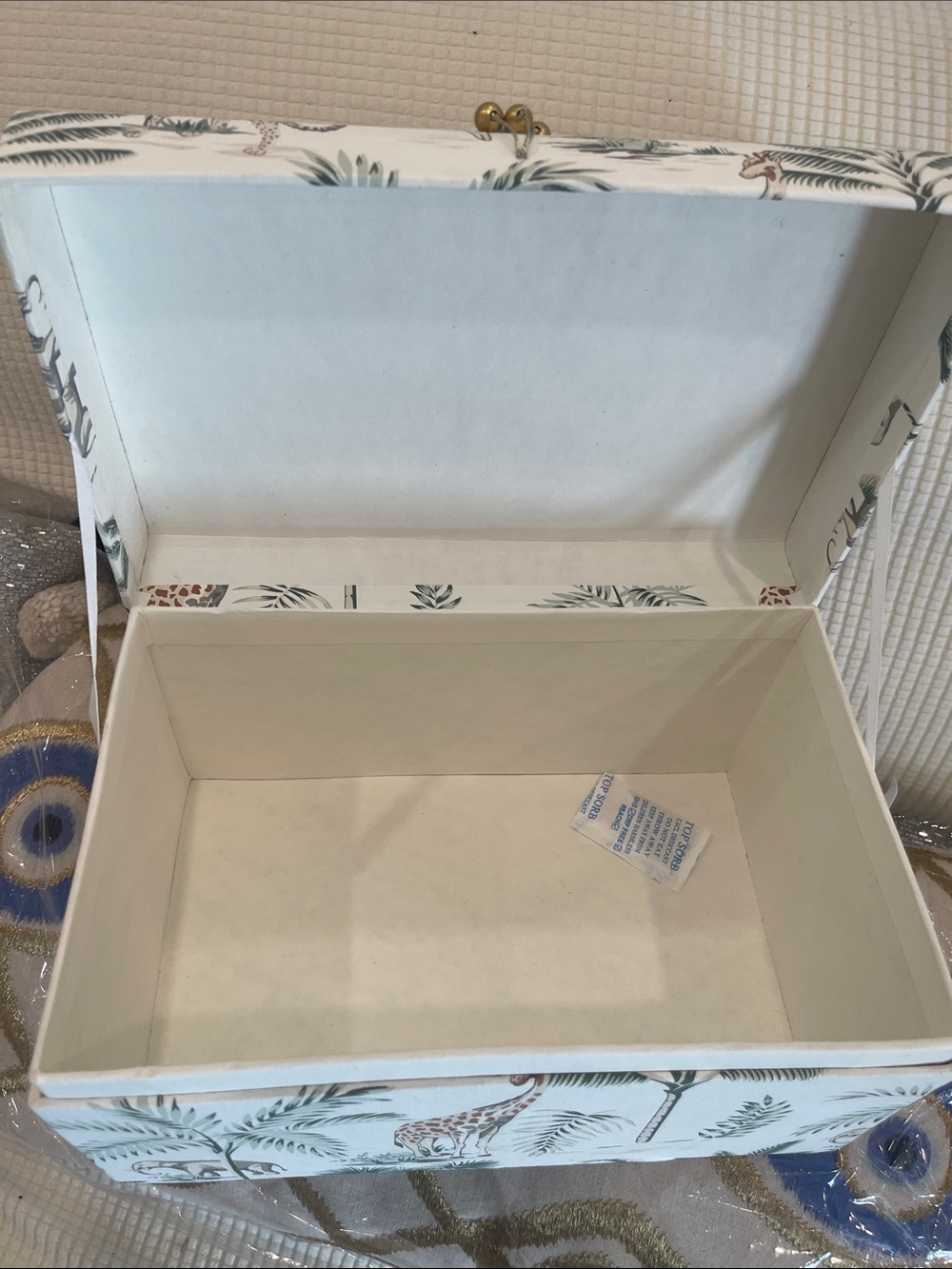 Decorative Jungle Print Storage Box with Tassel - White & Green - Picture 4 of 6